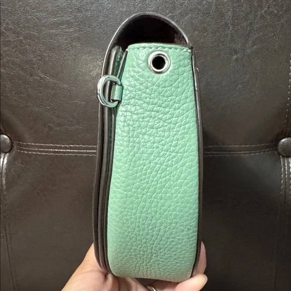 Coach Ellen crossbody in washed green pebbled leather - Picture 5 of 16